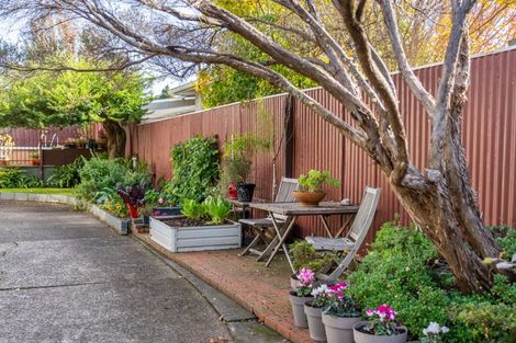 Photo of property in 3 Tawhai Street, Stokes Valley, Lower Hutt, 5019