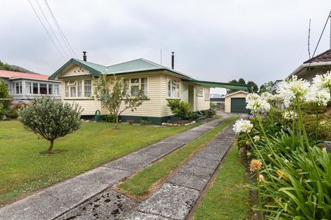 Photo of property in 18 Ashmore Avenue, Cobden, Greymouth, 7802