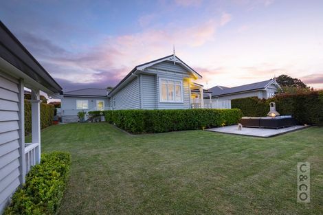 Photo of property in 39 Albert Street, Riverhead, 0820