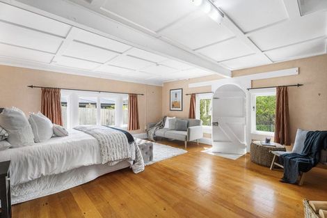 Photo of property in 2c Vipond Road, Stanmore Bay, Whangaparaoa, 0932