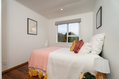 Photo of property in 97 Castor Crescent, Cannons Creek, Porirua, 5024