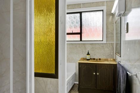 Photo of property in 150 Miranda Street, Stratford, 4332