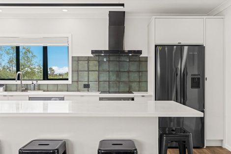 Photo of property in 74 Harbour View Road, Point Wells, Warkworth, 0986