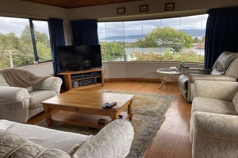 Photo of property in 4 Titoki Avenue, Waipahihi, Taupo, 3330