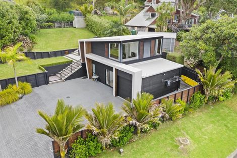 Photo of property in 133 Waireka Place, Whangamata, 3620