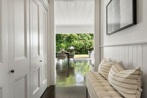 Photo of property in 154 Hinemoa Street, Birkenhead, Auckland, 0626