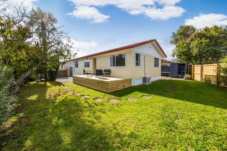 Photo of property in 1/17 Etherton Drive, Weymouth, Auckland, 2103