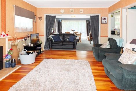 Photo of property in 18 Brown Terrace, Foxton Beach, Foxton, 4815