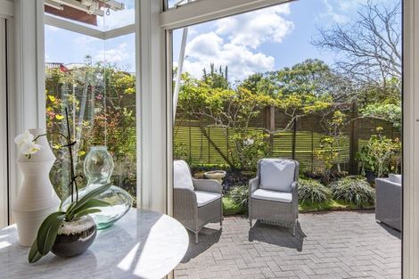 Photo of property in 2/14 Bayview Road, Hauraki, Auckland, 0622