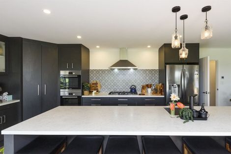 Photo of property in 52 Centre Road, Aokautere, Palmerston North, 4471