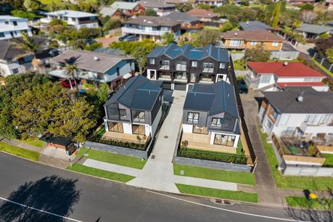 Photo of property in 10a Prince Regent Drive, Half Moon Bay, Auckland, 2012