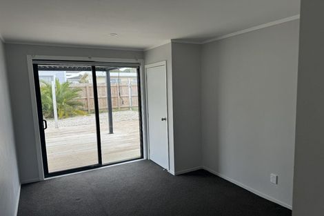 Photo of property in 166 Mahia Road, Wattle Downs, Auckland, 2103