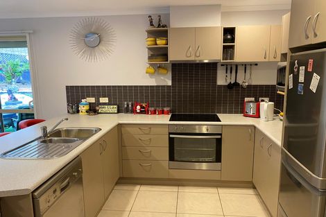 Photo of property in 24 Halyard Loop, Haruru, 0204