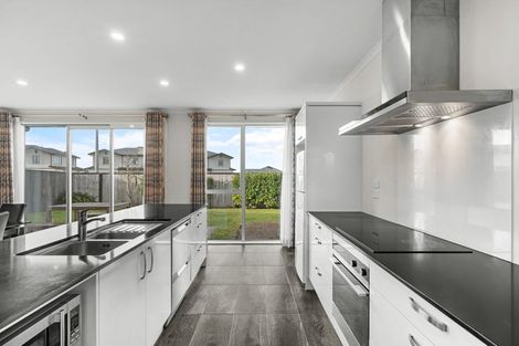 Photo of property in 11 George West Square West, Wigram, Christchurch, 8025