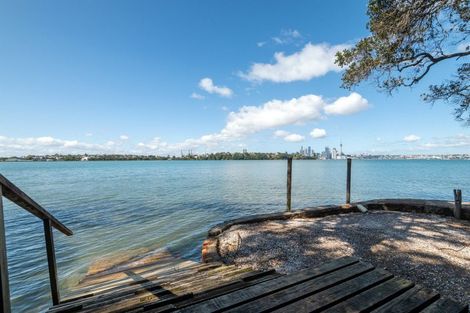 Photo of property in 51 Norwood Road, Bayswater, Auckland, 0622