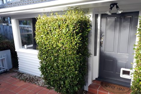 Photo of property in 1/18 Limmer Place, Browns Bay, Auckland, 0632