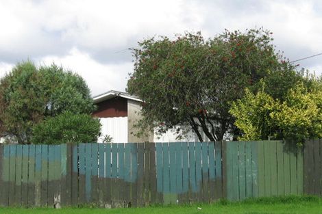 Photo of property in 31e Woodside Road, Massey, Auckland, 0614