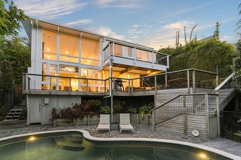 Photo of property in 92 Parr Terrace, Castor Bay, Auckland, 0620