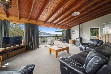 Photo of property in 47 Spencer Road, Lake Tarawera, Rotorua, 3076