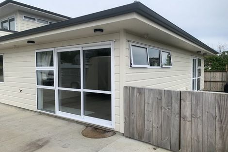 Photo of property in 70 County Road, Torbay, Auckland, 0630