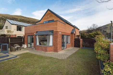 Photo of property in 33a Van Asch Street, Sumner, Christchurch, 8081