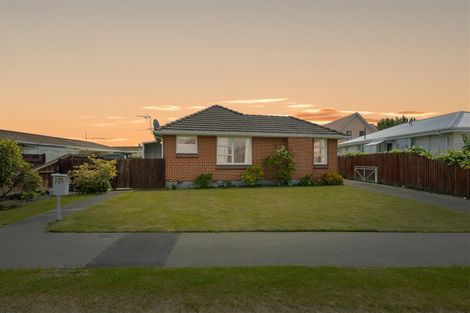 Photo of property in 797 Main North Road, Belfast, Christchurch, 8051