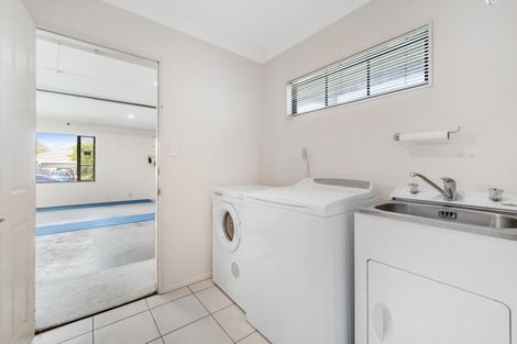 Photo of property in 4 Inagh Close, Dannemora, Auckland, 2016