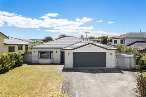 Photo of property in 3 Barque Crescent, Whitby, Porirua, 5024