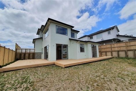 Photo of property in 3 Tautoru Avenue, Orewa, 0931