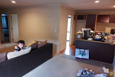 Photo of property in 72a La Trobe Street, Pakuranga Heights, Auckland, 2010