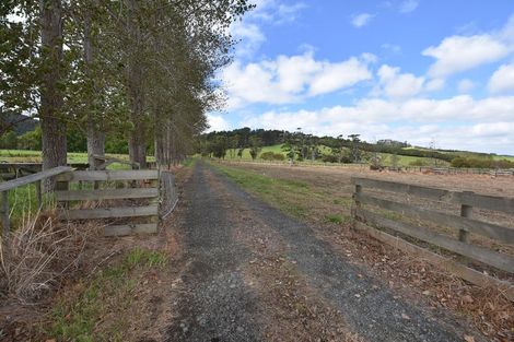 Photo of property in 2762 Kaipara Coast Highway, Glorit, Warkworth, 0984