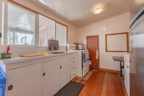 Photo of property in 23 Pukeko Place, Westshore, Napier, 4110