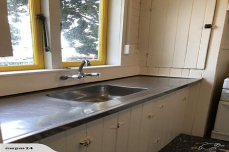 Photo of property in 15 Queens Parade, Devonport, Auckland, 0624