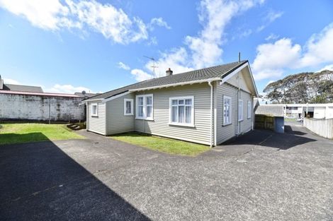 Photo of property in 47 Plunket Avenue, Papatoetoe, Auckland, 2104