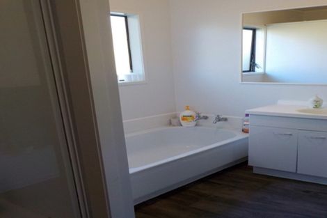 Photo of property in 1/41 Glencoe Road, Browns Bay, Auckland, 0630