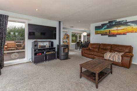Photo of property in 10 Lomax Place, Islington, Christchurch, 8042