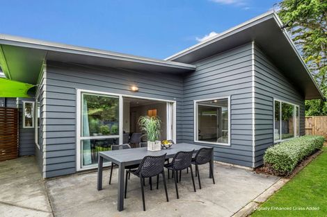 Photo of property in 14a Duna Place, Takaro, Palmerston North, 4412