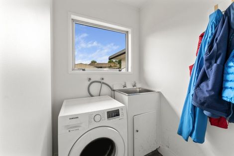 Photo of property in 35 Otupai Street, Two Mile Bay, Taupo, 3330