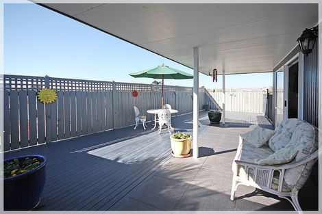 Photo of property in 6 Brown Street, Foxton, 4814