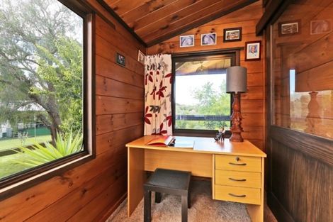 Photo of property in 15 Ritchie Place, Havelock North, 4130