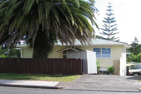 Photo of property in 91 Barrys Road, Glendene, Auckland, 0602