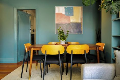 Photo of property in Sunhaven Flats, 262 Oriental Parade, Oriental Bay, Wellington, 6011