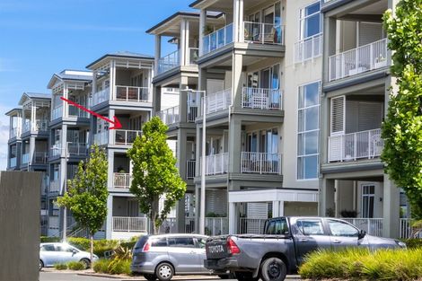 Photo of property in 84 Rewa Rewa Lane, Orewa, 0931