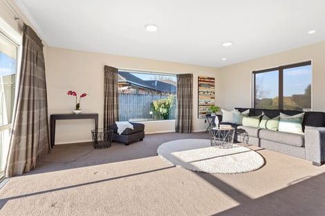 Photo of property in 18 Clifford Place, Amberley, 7410