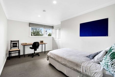 Photo of property in 68 Seddon Street, Takaro, Palmerston North, 4412