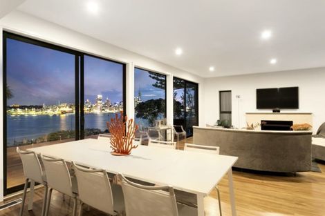 Photo of property in 79a Stanley Point Road, Stanley Point, Auckland, 0624