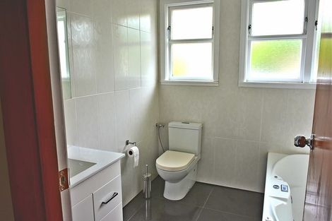 Photo of property in 19 Flay Crescent, Burnside, Christchurch, 8053