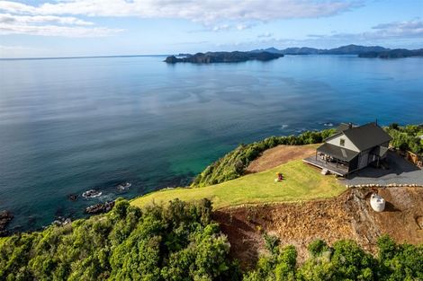 Photo of property in 96 Pukematu Lane, Russell, 0202