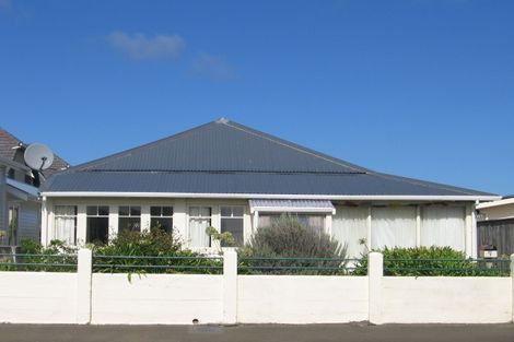 Photo of property in 135a Apu Crescent, Lyall Bay, Wellington, 6022