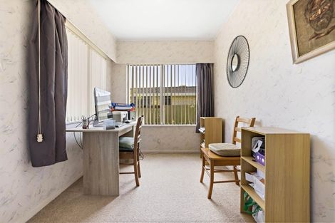 Photo of property in 17 Benalder Crescent, Tokoroa, 3420